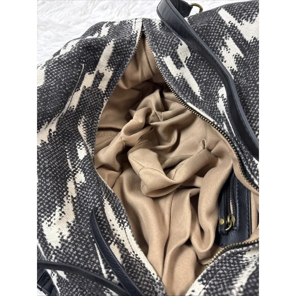 Lucky Brand Bali Hai Black White Canvas Hobo Shoulder Bag Boho Ikat Zip